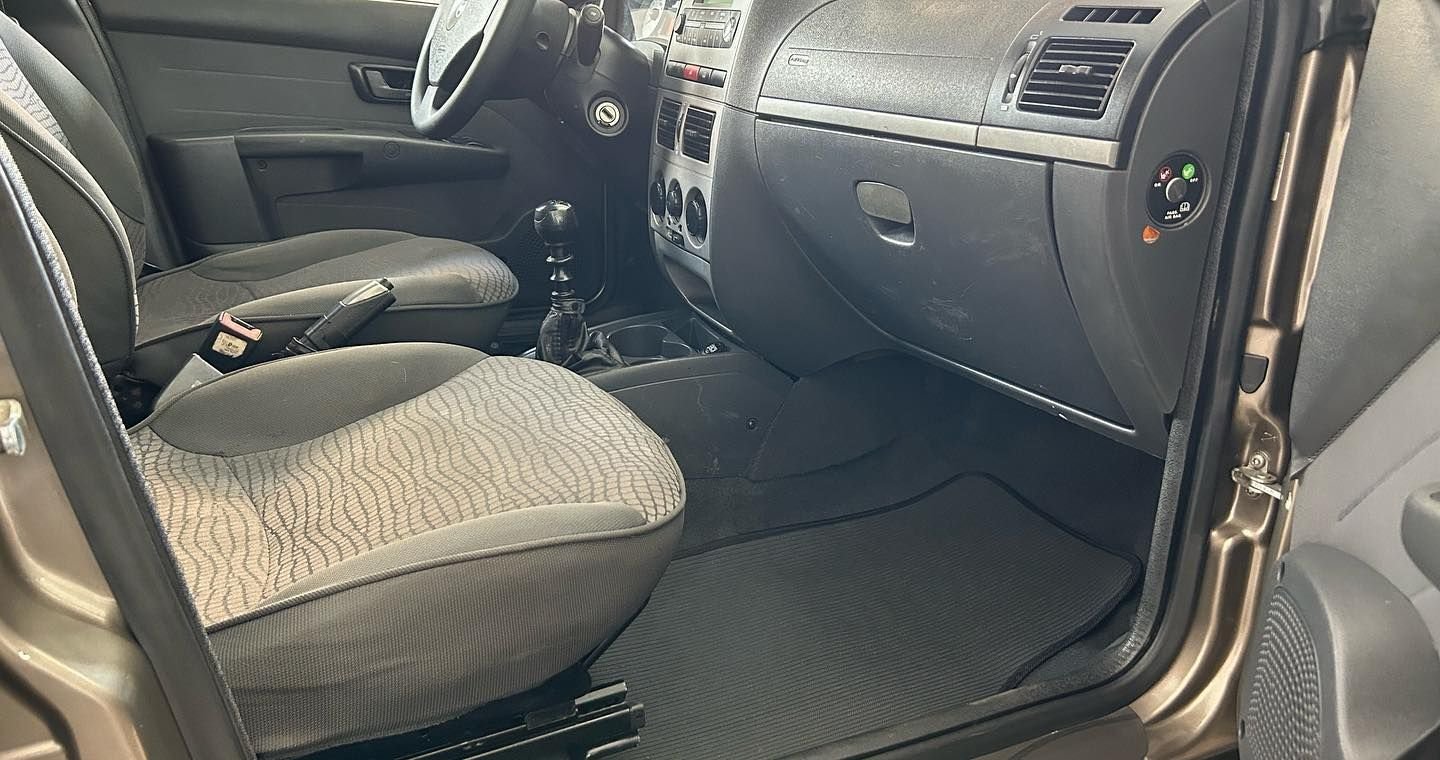 FIAT PALIO WEEKEND LOCKER 2011