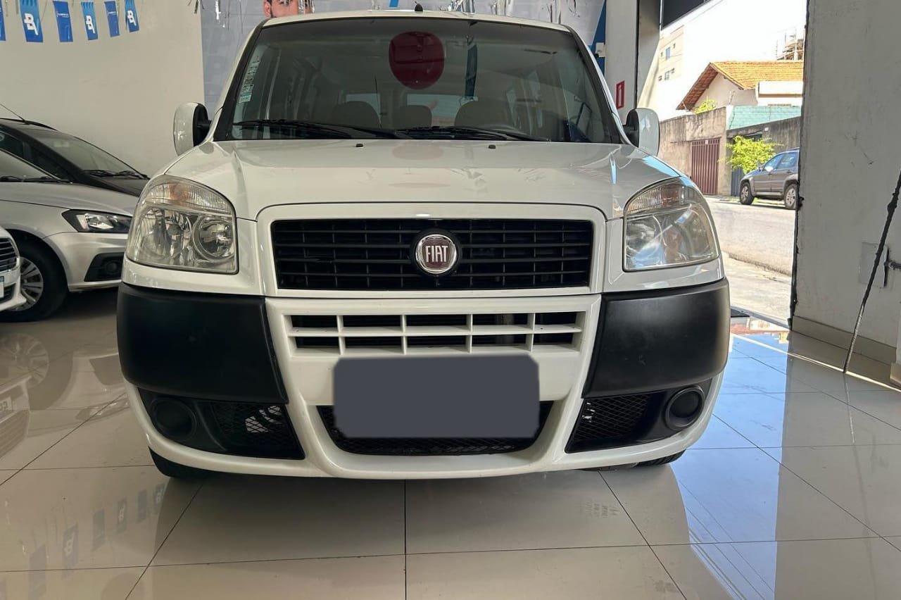 FIAT DOBLO 1.4 COMPLETO 2013
