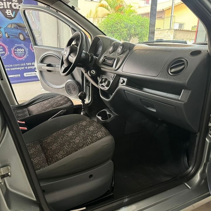 FIAT UNO VIVACE 1.0 2011